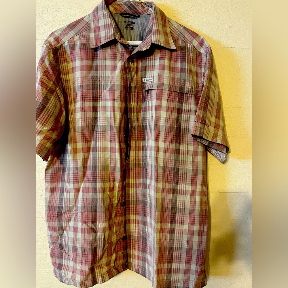 Columbia Casual Button Down Shirt Red and Cream